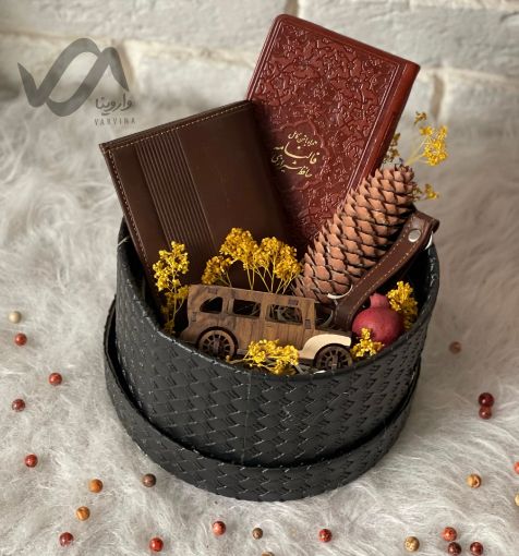 تصویر  باکس هدیه مردانه یلدایی